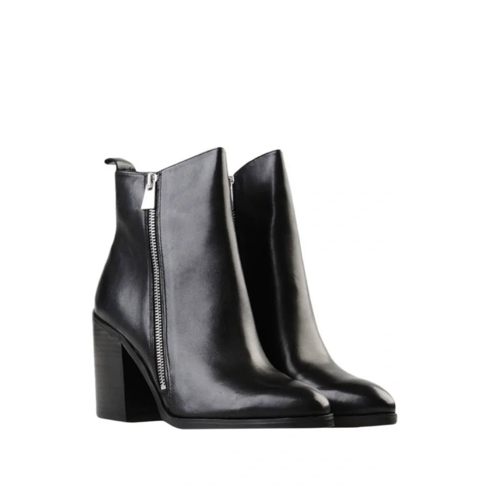 Steve Madden Tasha Booties NWOT - Picture 2 of 7